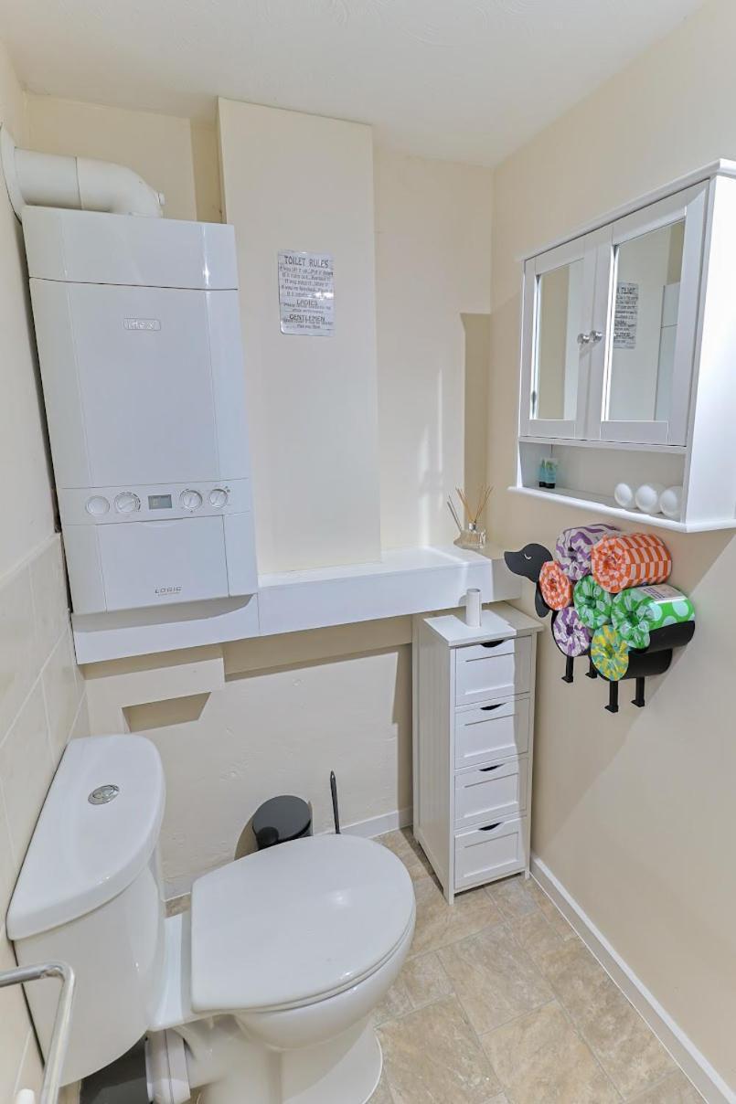 Bay Tree Cottage, Sleeps 7 Close To The Marina Burnham-on-Crouch Esterno foto