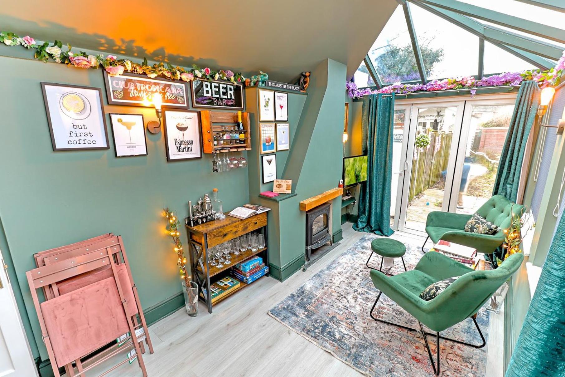 Bay Tree Cottage, Sleeps 7 Close To The Marina Burnham-on-Crouch Esterno foto