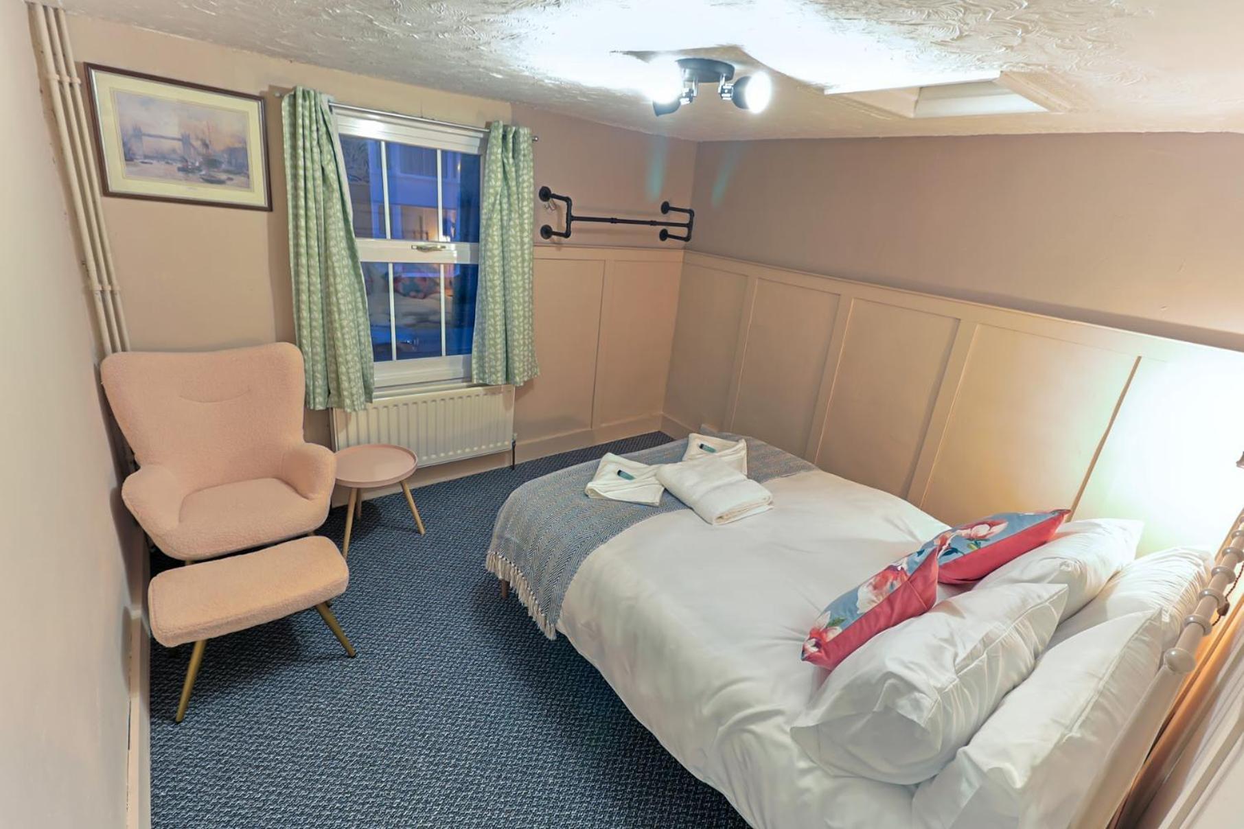 Bay Tree Cottage, Sleeps 7 Close To The Marina Burnham-on-Crouch Esterno foto