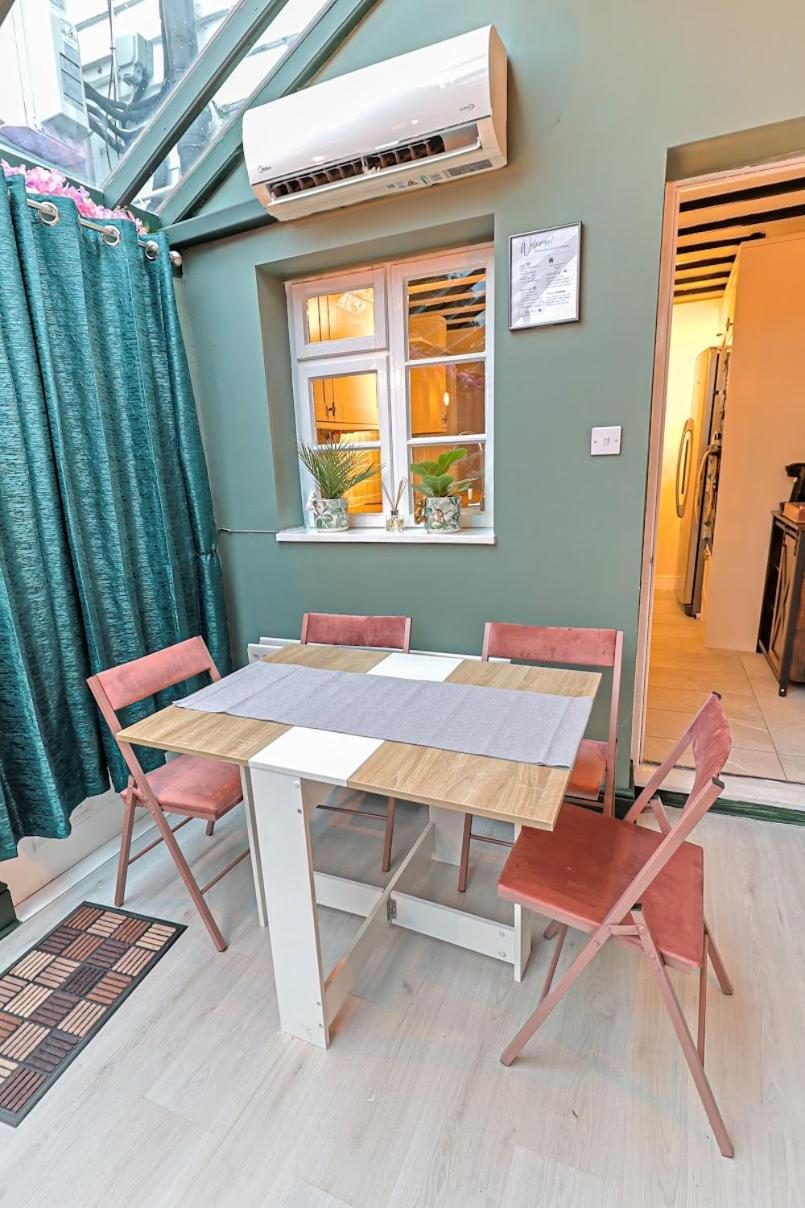 Bay Tree Cottage, Sleeps 7 Close To The Marina Burnham-on-Crouch Esterno foto